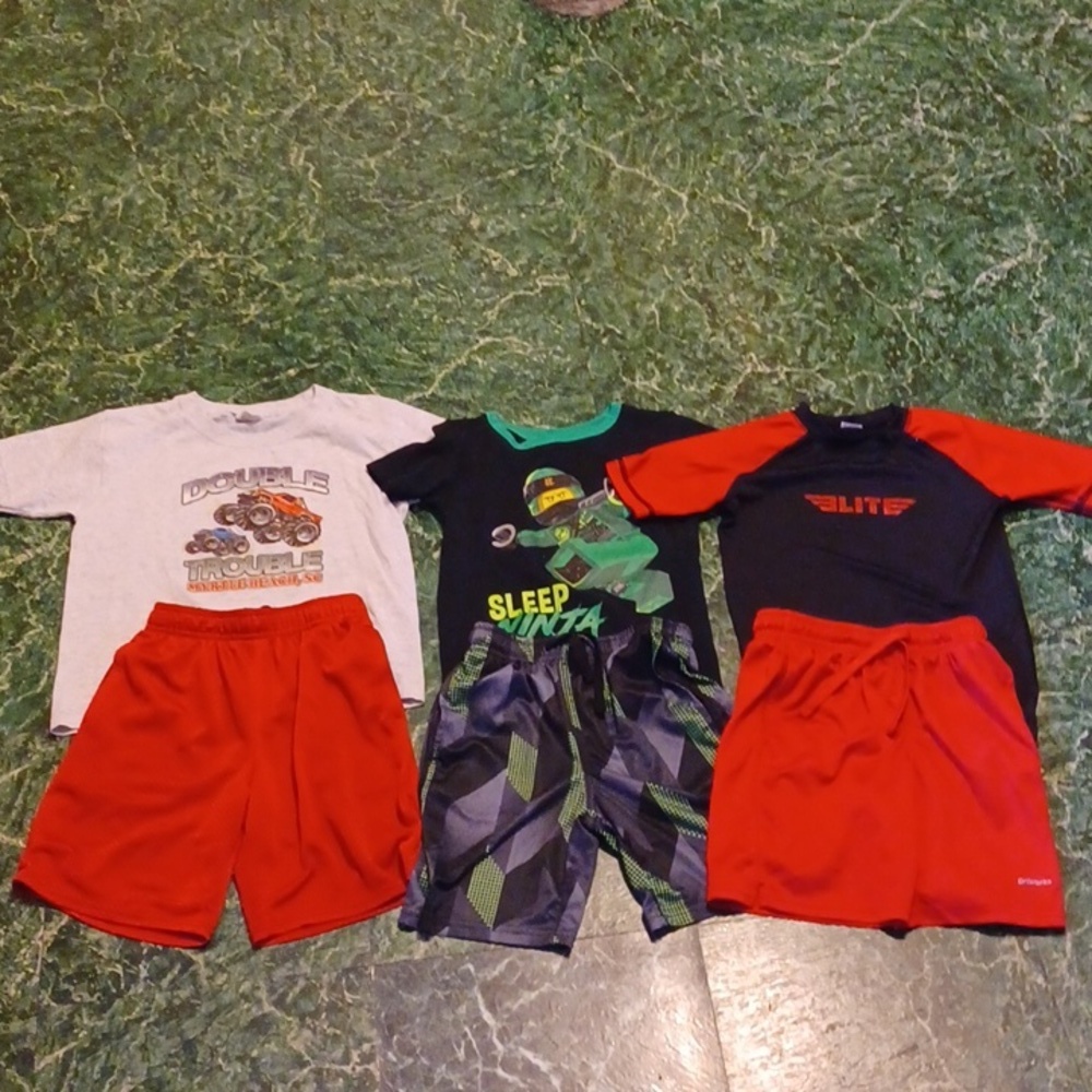 Boys Shorts and shirts size 6-7, 3 Shorts 3 shirts